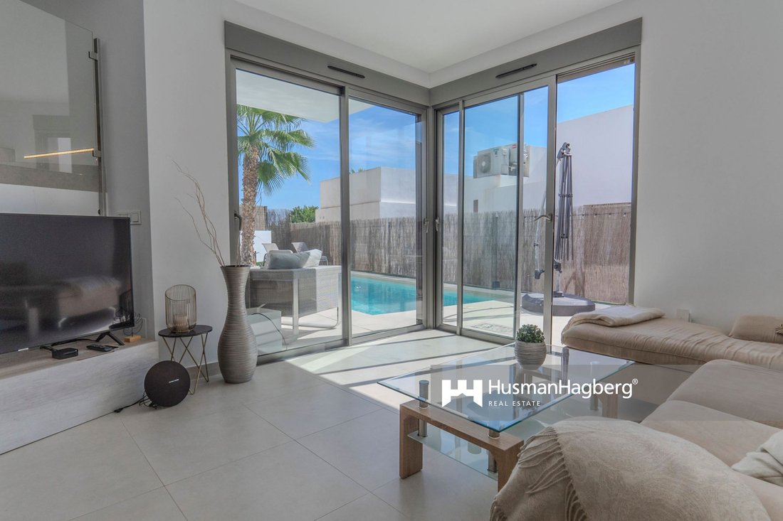 Villa in Orihuela, Valencian Community, Spain 4 - 15406660