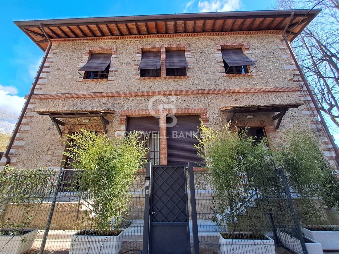 Villa in Pietrasanta, Tuscany, Italy 1 - 15408516