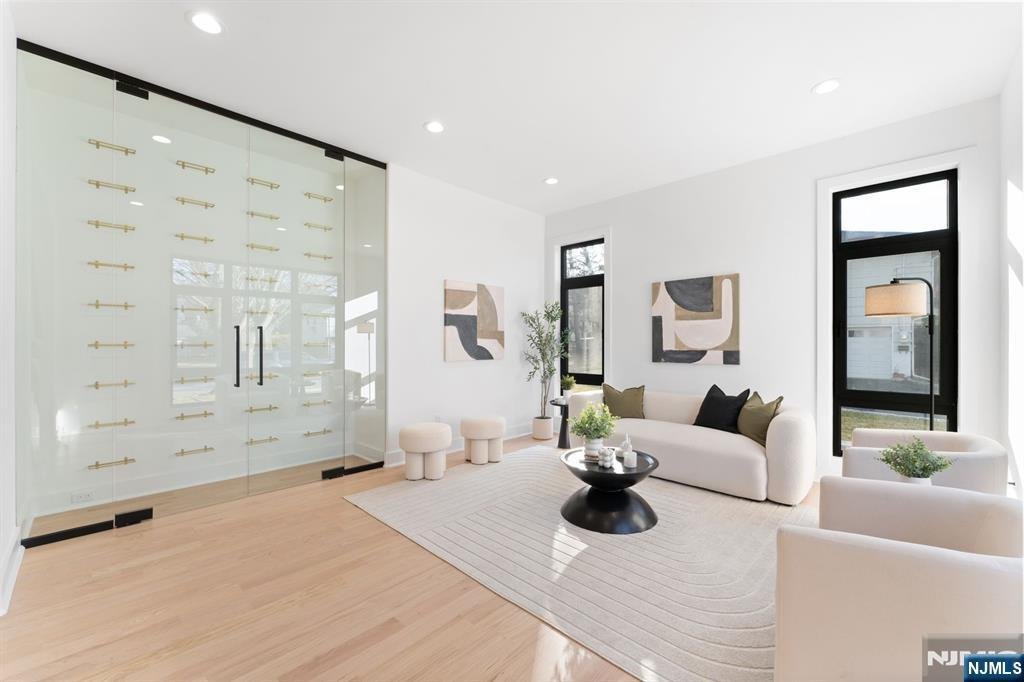 House in Paramus, New Jersey, United States 3 - 15409130