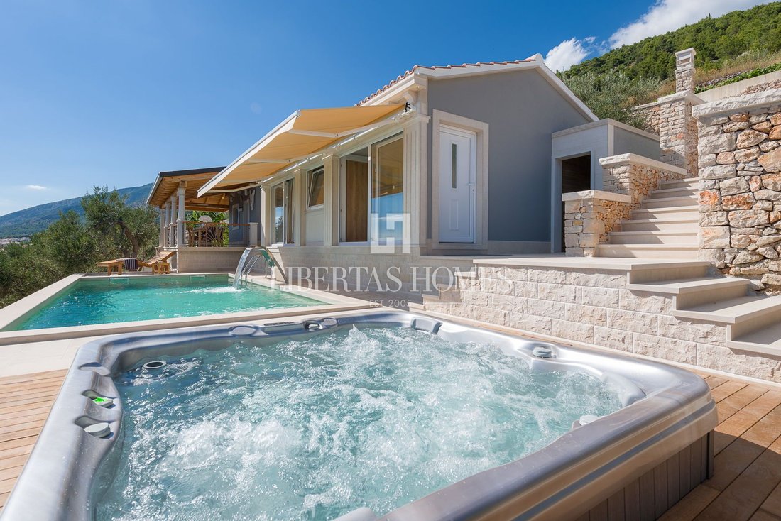 Villa in Brač, Split-Dalmatia County, Croatia 3 - 15409932