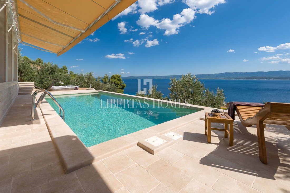 Villa in Brač, Split-Dalmatia County, Croatia 2 - 15409932