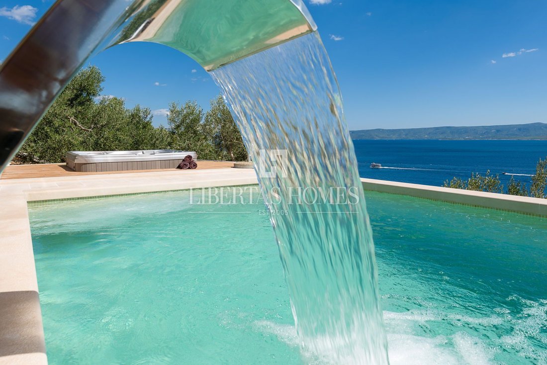 Villa in Brač, Split-Dalmatia County, Croatia 4 - 15409932