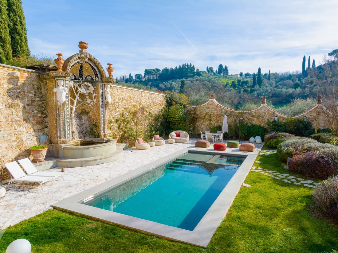 Villa in Pian dei Giullari, Florence, Italy 2 - 15410268