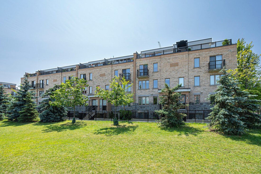 Condo in Toronto, Ontario, Canada 1 - 15410862