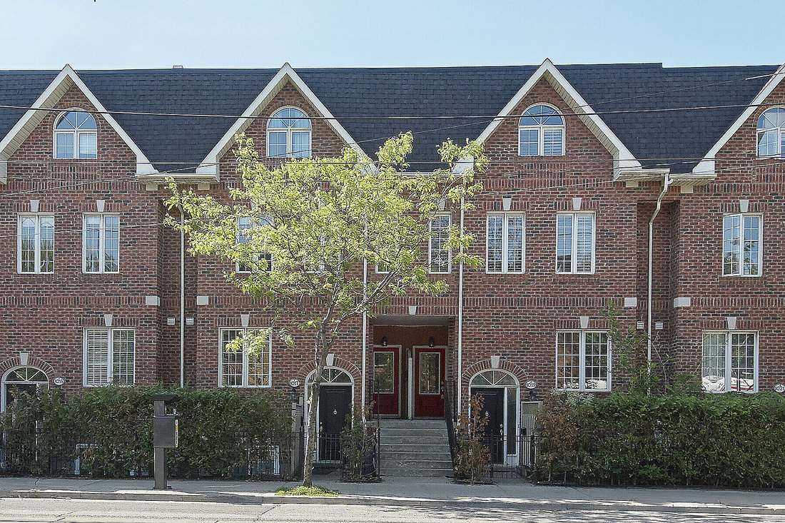 Condo in Toronto, Ontario, Canada 2 - 15410841