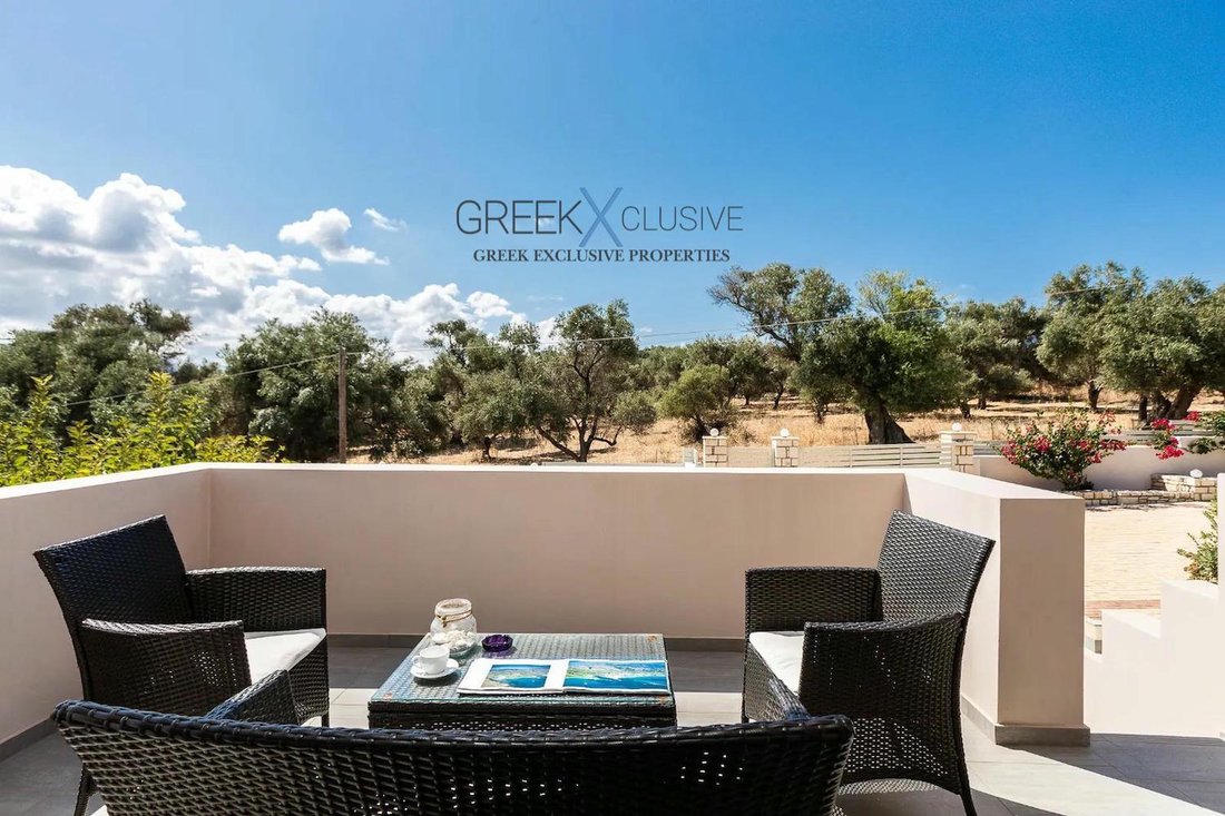 Villa in Crete, Greece 4 - 15410957