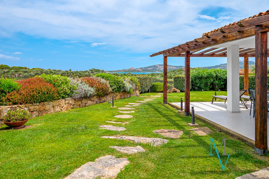 Villa in Arzachena, Sardinia, Italy 2 - 13913844