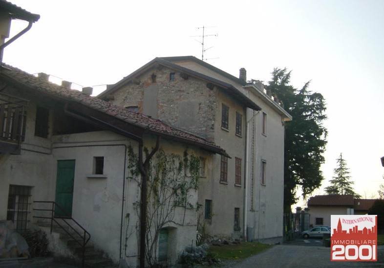 Estate in Vertemate con Minoprio, Lombardy, Italy 2 - 15412187