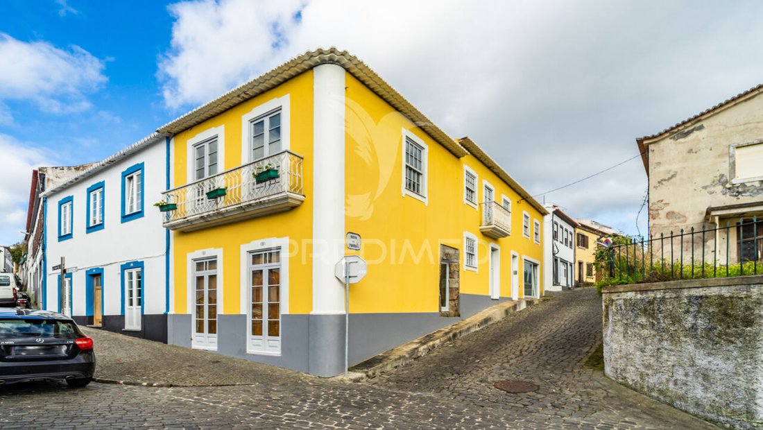 Haus in Angra do Heroísmo, Azoren, Portugal 1 - 15325809