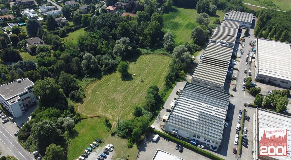 Land in Fino Mornasco, Lombardy, Italy 4 - 15412255