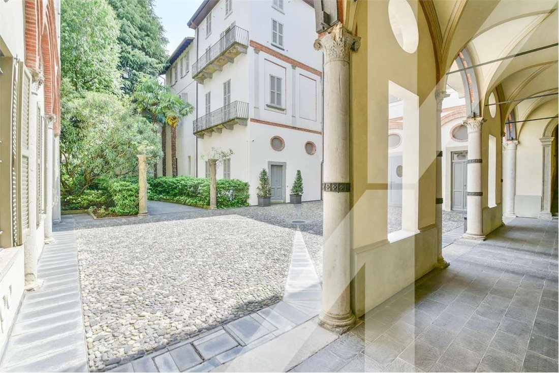 Penthouse in Historic Center, Como, Lombardy 4 - 15411929