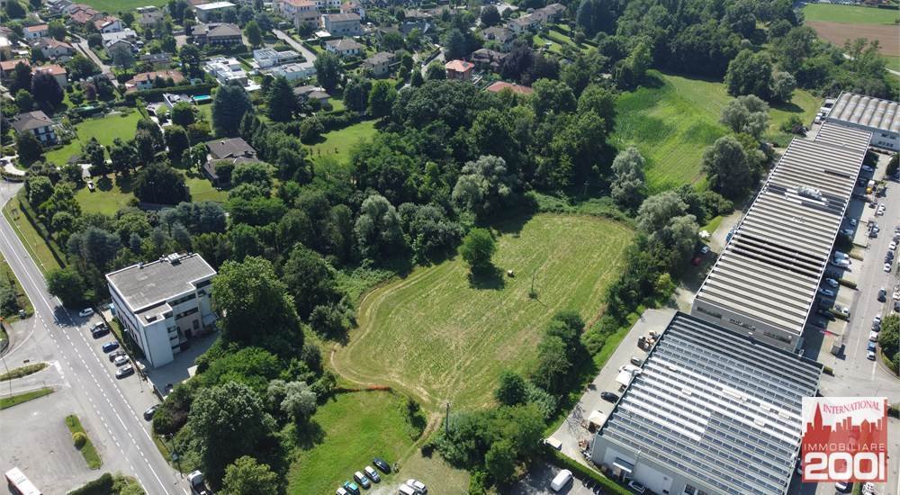 Land in Fino Mornasco, Lombardy, Italy 1 - 15412255