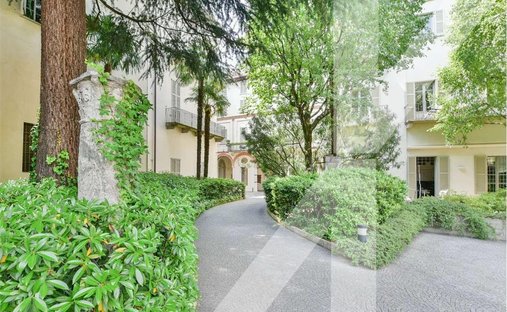 Penthouse in Historic Center, Como, Lombardy 1
