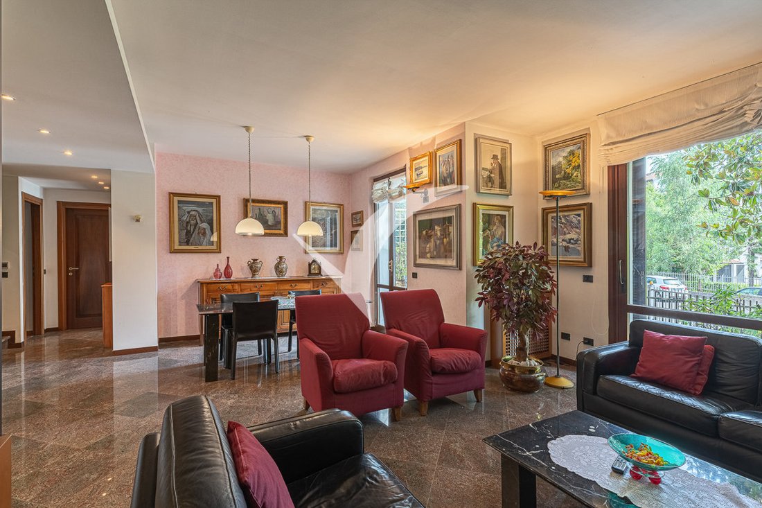 Villa in Center, Vimercate, Lombardy 5 - 15412022