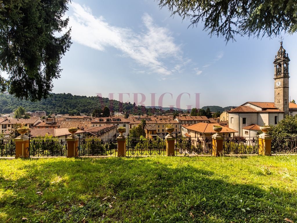 Villa in Oggiono, Lombardy, Italy 2 - 15411515