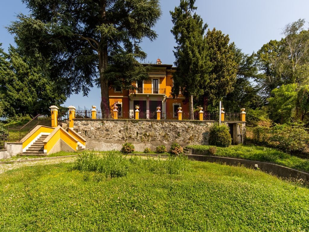 Villa in Oggiono, Lombardy, Italy 3 - 15411515