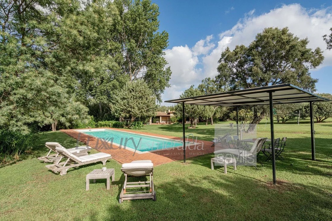 Villa in San Pantaleo, Olbia, Italy 2 - 15411073