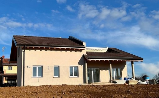 Villa in Correzzana, Lombardy, Italy 1