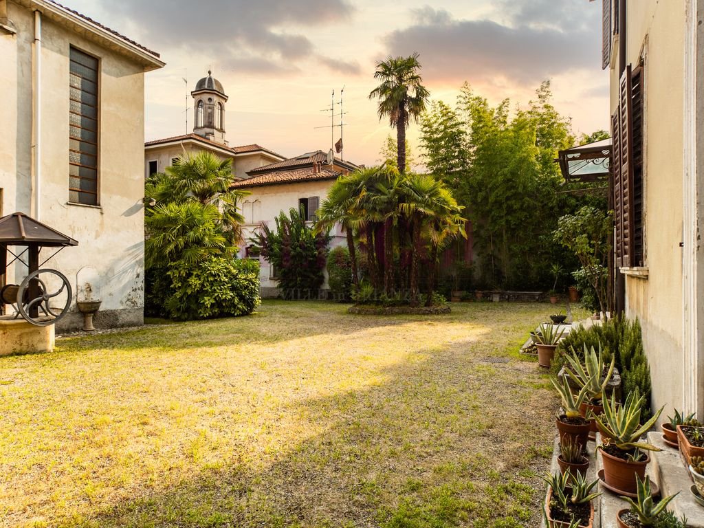 Villa in Center, Desio, Lombardy 3 - 15411673