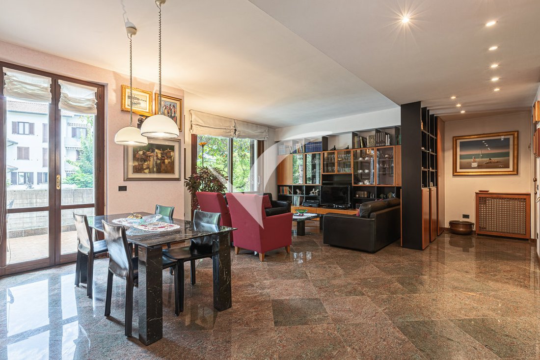 Villa in Center, Vimercate, Lombardy 3 - 15412022