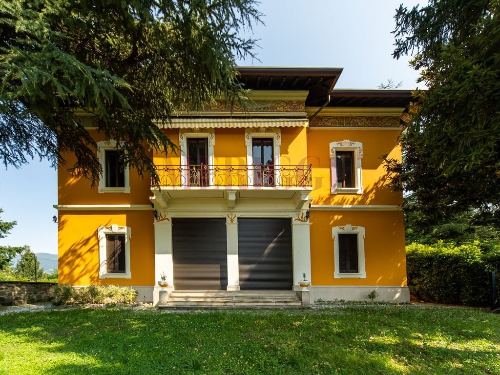 Villa in Oggiono, Lombardy, Italy 5 - 15411515