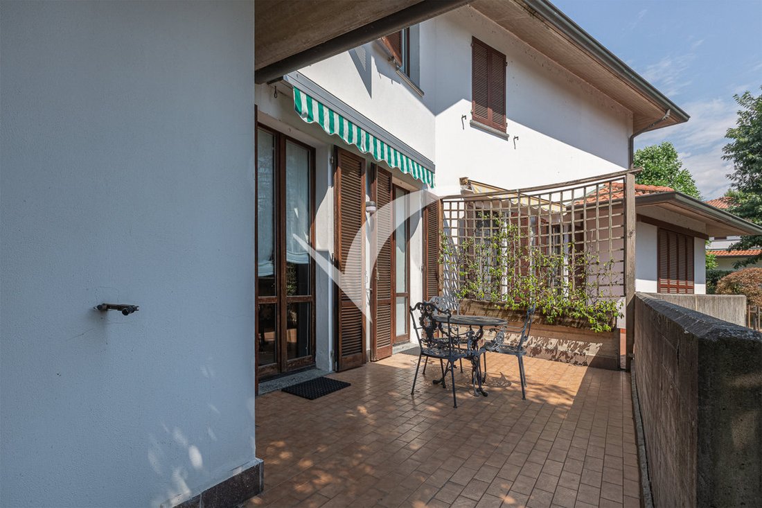 Villa in Center, Vimercate, Lombardy 2 - 15412022