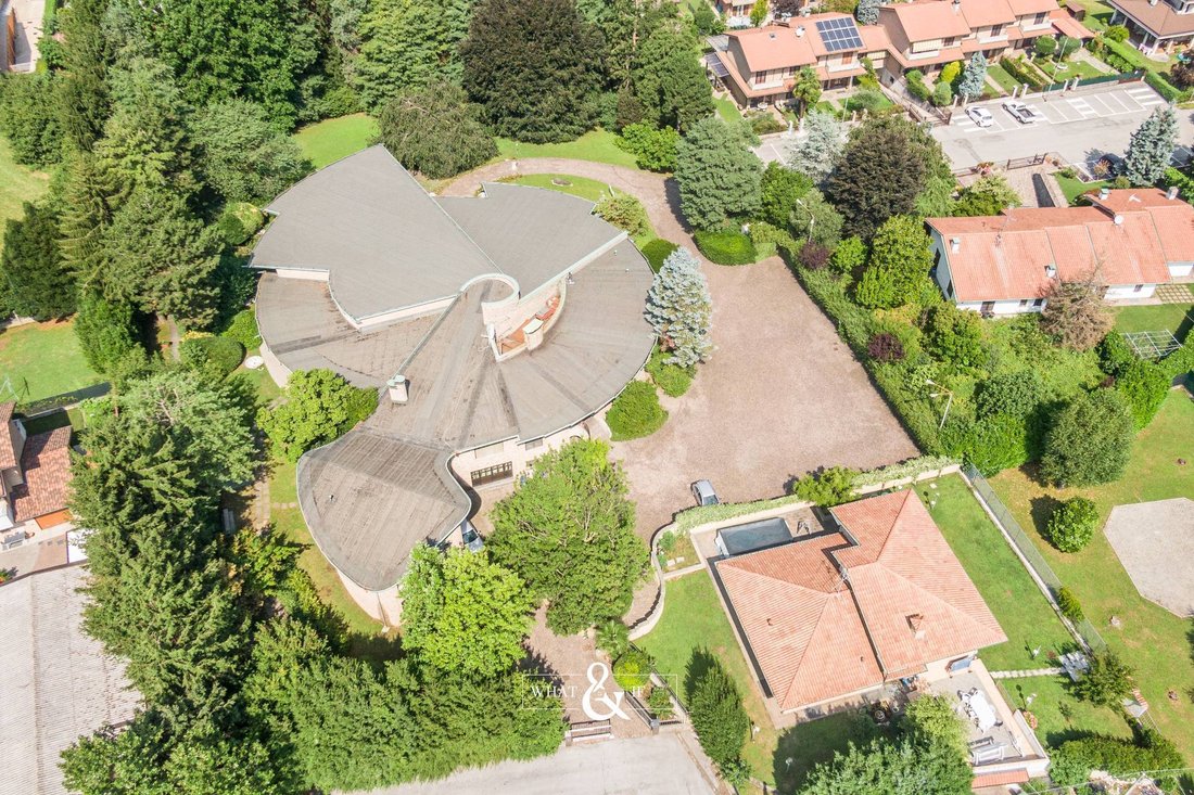 Villa in Briosco, Lombardy, Italy 1 - 15411975