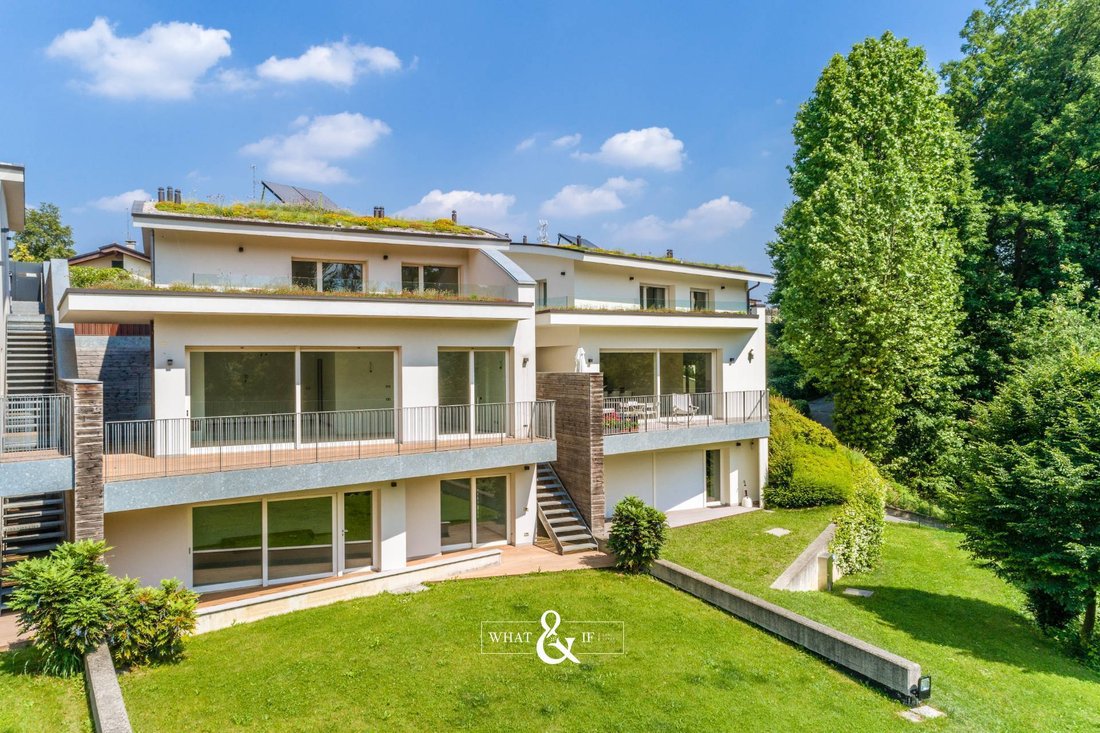 Villa in Cabiate, Lombardy, Italy 3 - 15411376