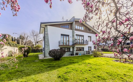 Villa in Lainate, Lombardy, Italy 1