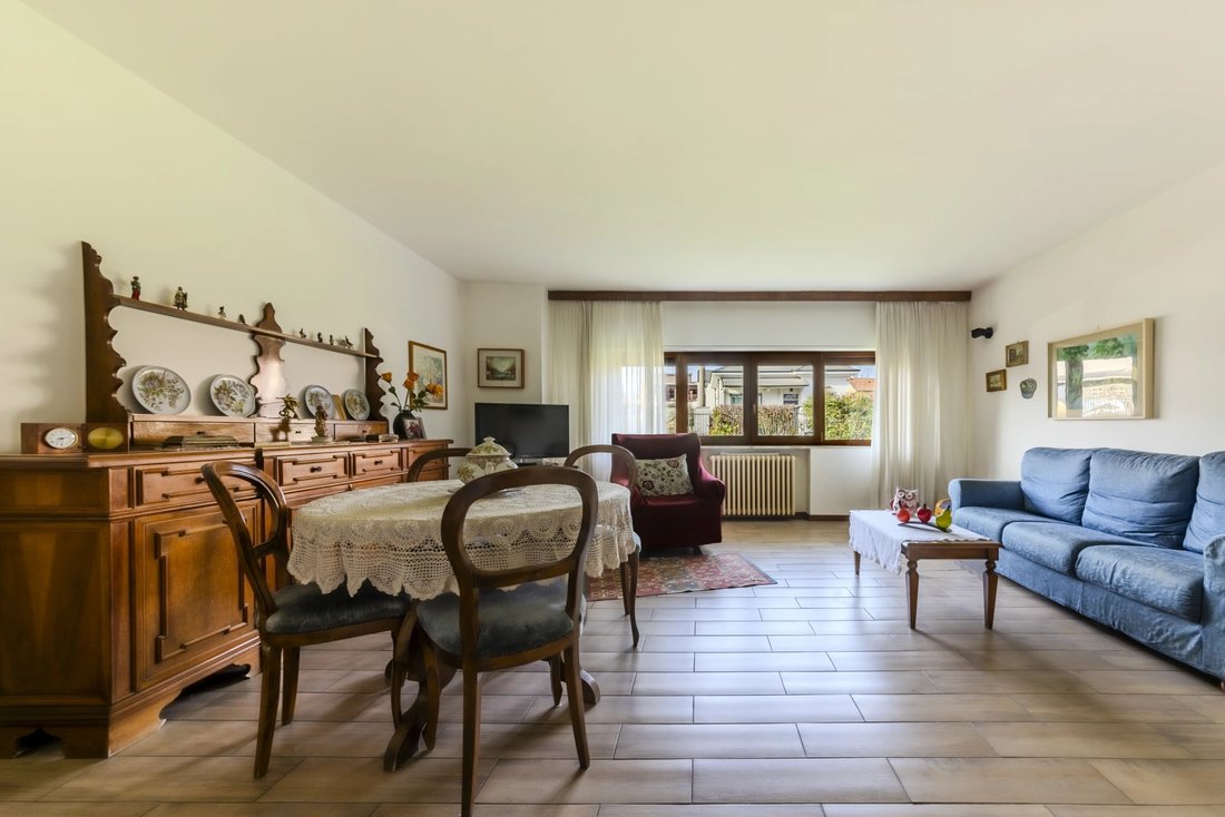 Villa in Lainate, Lombardy, Italy 5 - 15411195