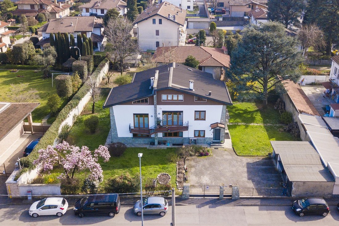 Villa in Lainate, Lombardy, Italy 4 - 15411195