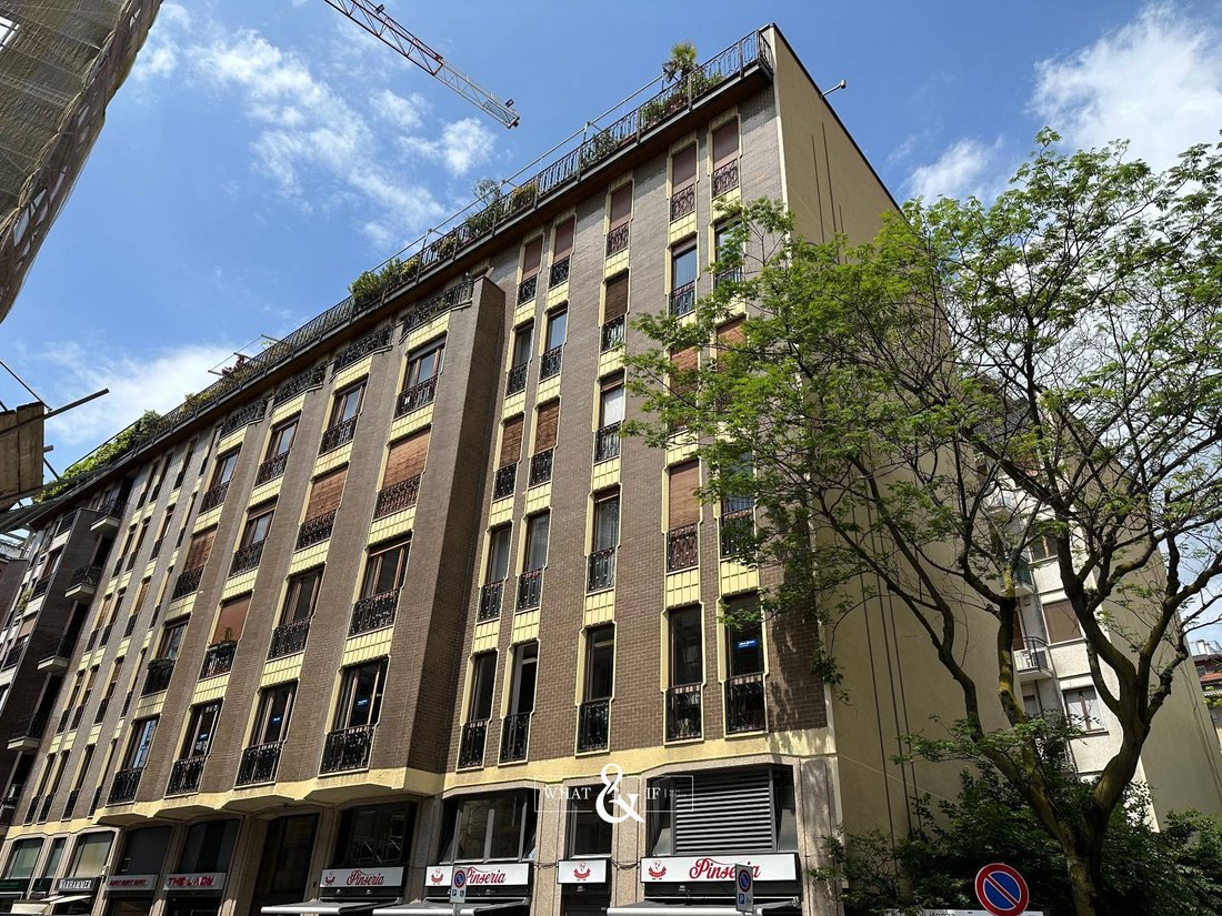 Apartment in Historic Center, Monza, Lombardy 2 - 15411839