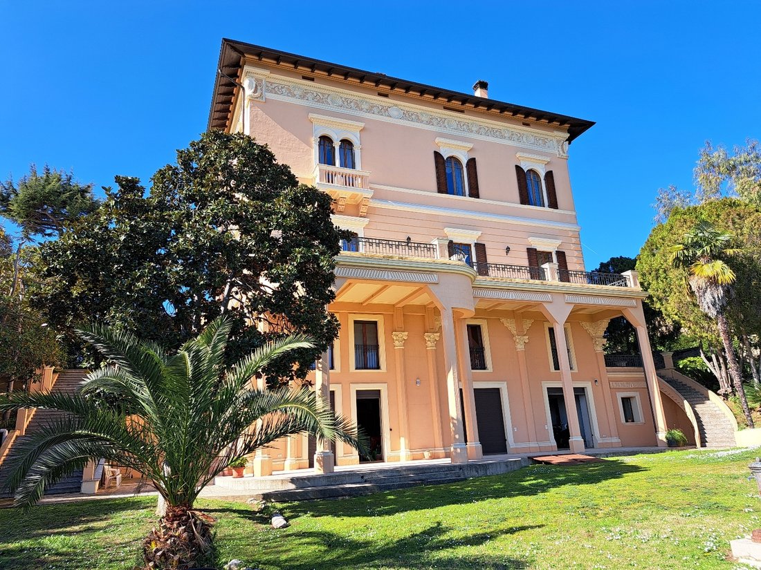 Villa in Giulianova, Abruzzo, Italy 3 - 15416702