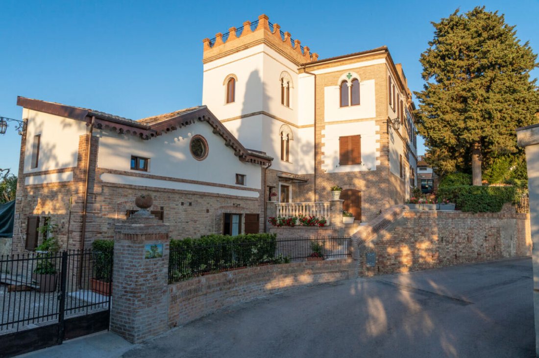 Villa in Sant'Omero, Abruzzo, Italy 1 - 15418782