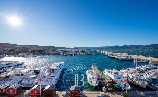 Apartment in Zone Est Diffuse, Saint-Tropez, France 1