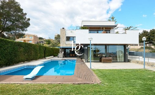 House in Costa-Cunit, Catalonia, Spain 1