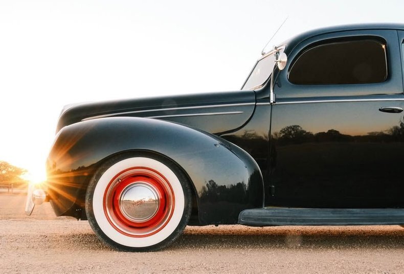 Coupe in Glendale, United States 4 - 15418769