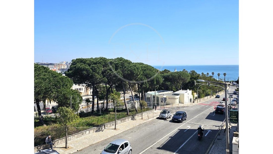 Apartment in Estoril, Cascais e Estoril, Lisbon 1 - 13970566