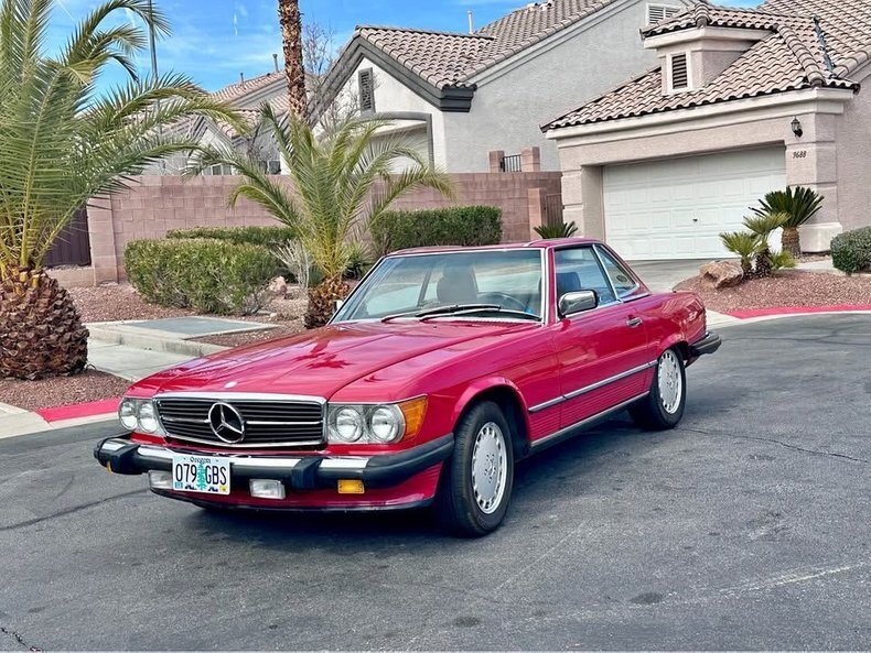 Cabriolet in Glendale, United States 1 - 15418768