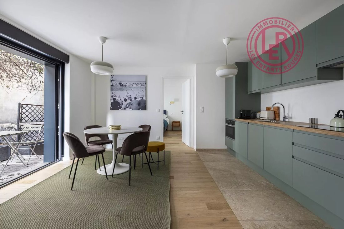 Apartment in Belleville-Saint Maur, Paris 11e Arrondissement, Paris 3 - 15417813