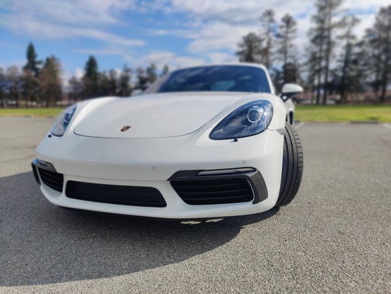 Coupe in Glendale, United States 3 - 15418771