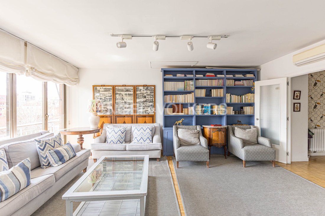 Apartment in Ciudad Lineal, Madrid, Spain 3 - 15414806