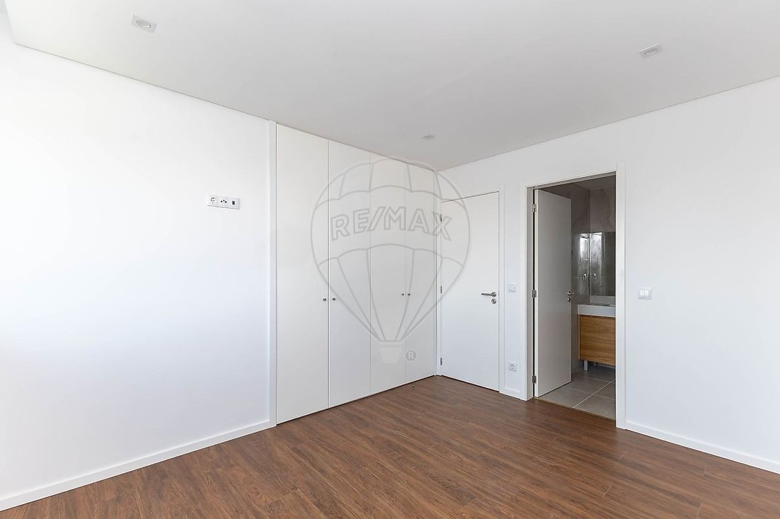 Apartment in Vilar de Andorinho, Porto District, Portugal 2 - 15417067