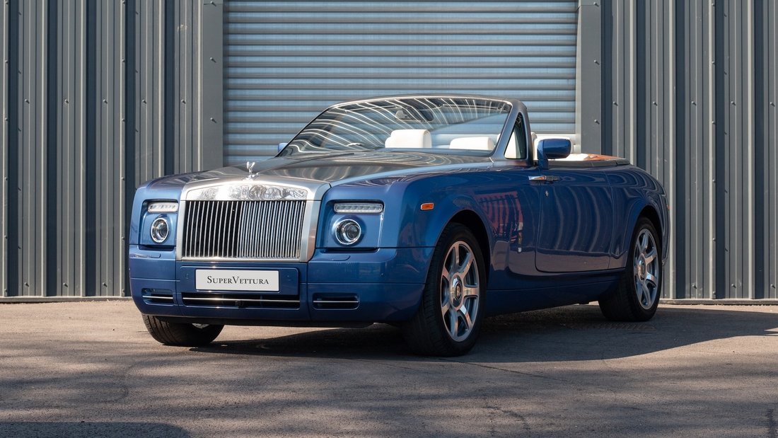 Cabriolet in Sunningdale, United Kingdom 3 - 15395110