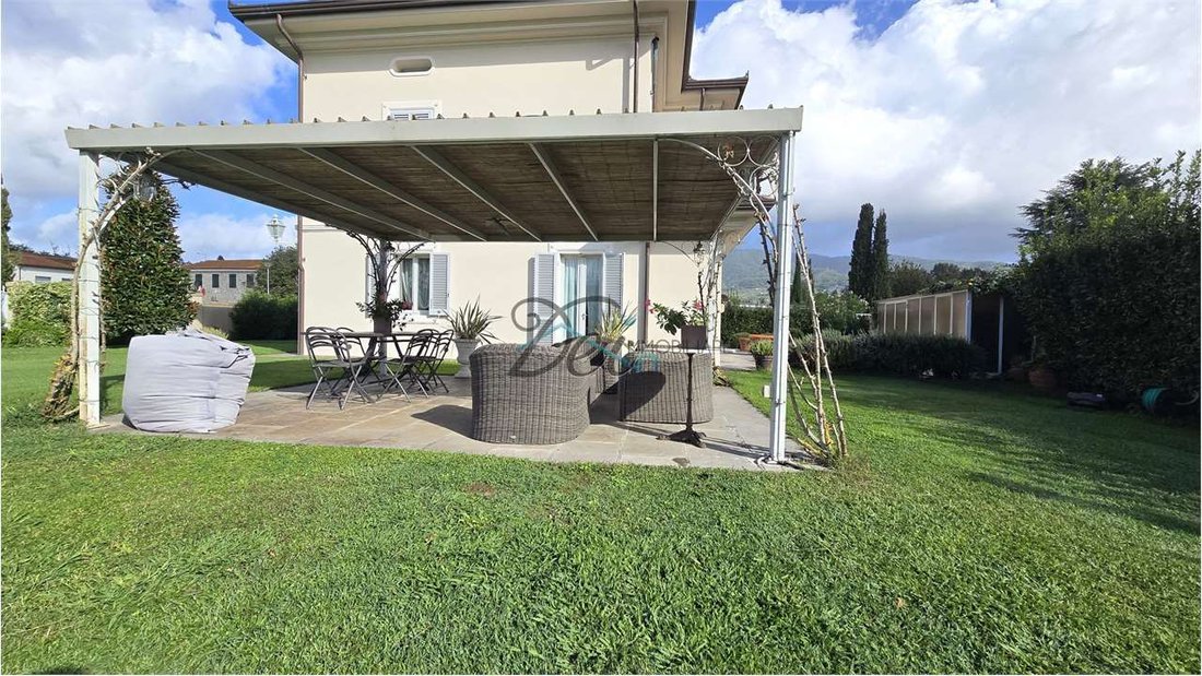 Villa in Camigliano, Capannori, Tuscany 2 - 15418327