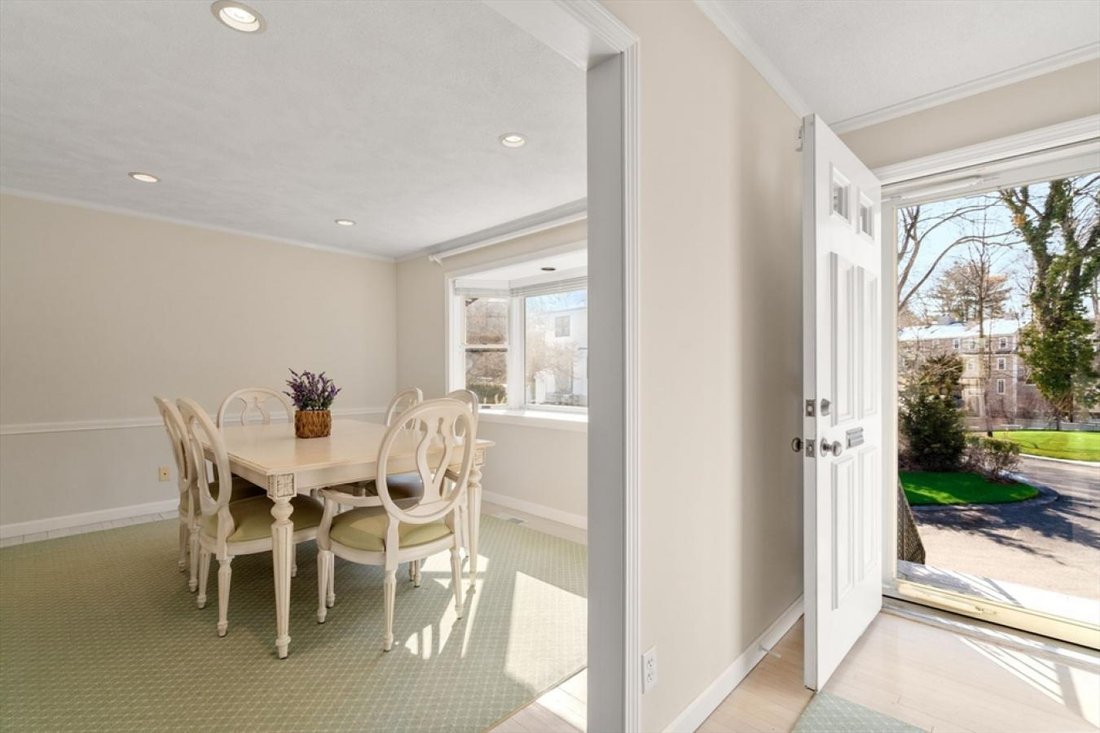 Condo in Wellesley, Massachusetts, United States 2 - 15418615