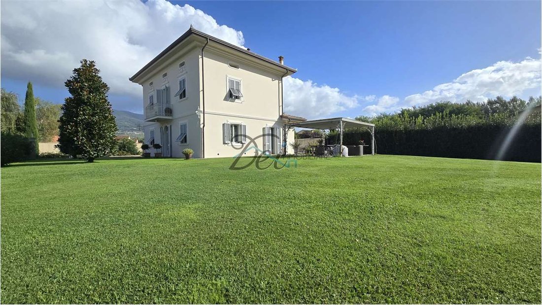 Villa in Camigliano, Capannori, Tuscany 1 - 15418327