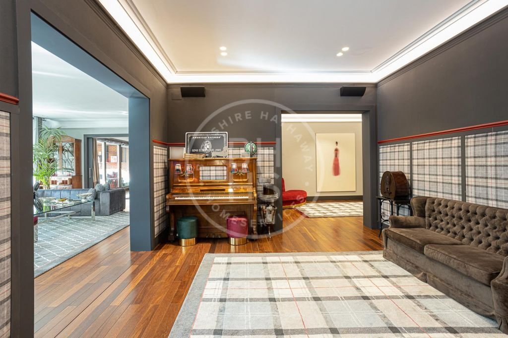 Apartment in Sarrià-Sant Gervasi, Barcelona, Spain 4 - 12755430