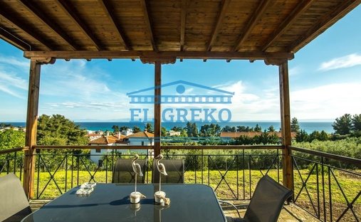 Villa in Pallini Municipal Unit, Macedonia and Thrace, Griechenland 1