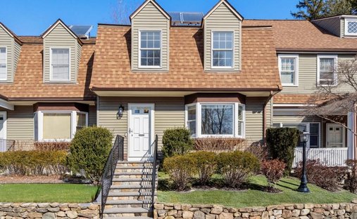 Condo in Wellesley, Massachusetts, United States 1